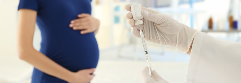 Schwangeren sollte man unabhängig vom Impfstatus eine Dreifachvakzine geben.