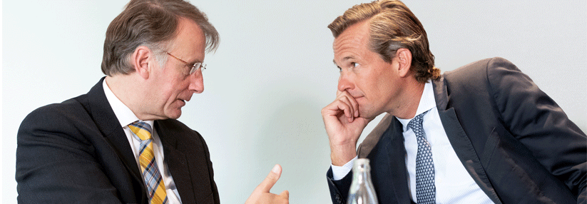 Wie die Digitalisierung bei der Transformation der Diabetologie helfen kann Interview mit DDG-Präsident Professor Dr. Dirk Müller-Wieland (links) und Lars Kalfhaus (rechts), Geschäftsführer Roche Diabetes Care Deutschland GmbH.