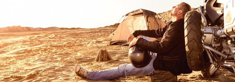 Zu oft im Jahr auf Urlaubsreise? Die KV schickt die Rechnung Mit dem Motorrad wochenlang auf anderen Kontinenten unterwegs. Ein Arzt dokumentierte dieses Hobby im Web – und bekam Ärger.
