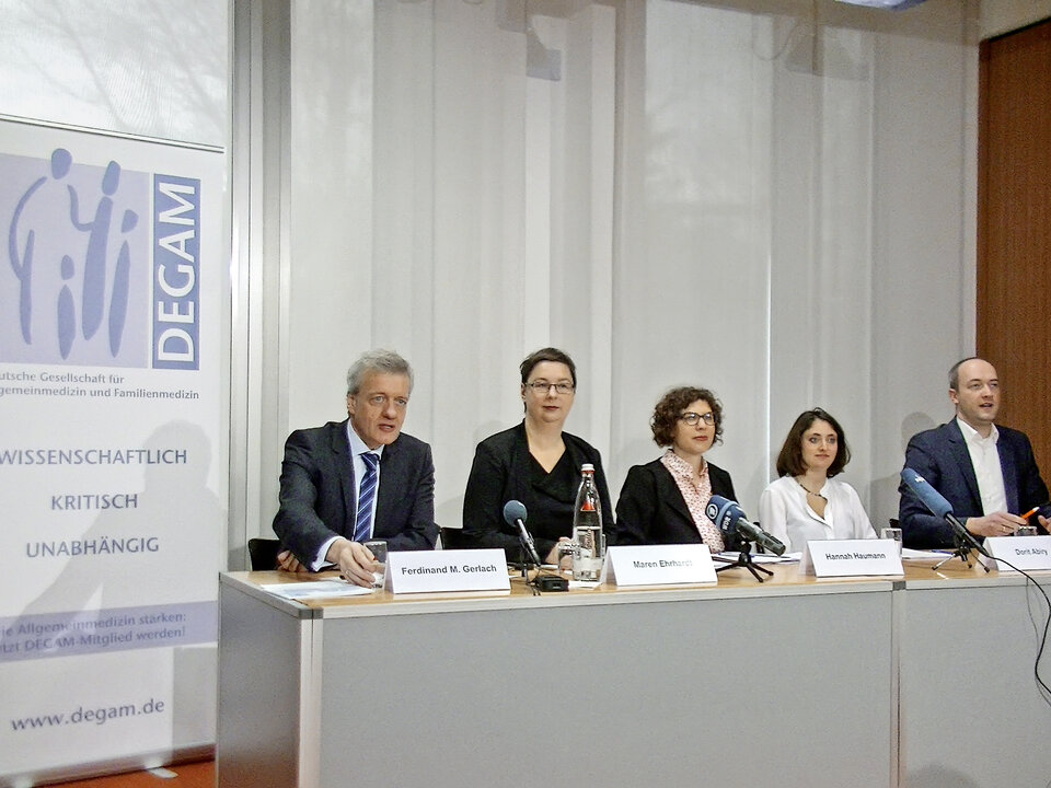 Bei der Jubiläums-Pressekonferenz setzt sich die DEGAM vehement für eine Stärkung der Allgemeinmedizin an den Hochschulen ein