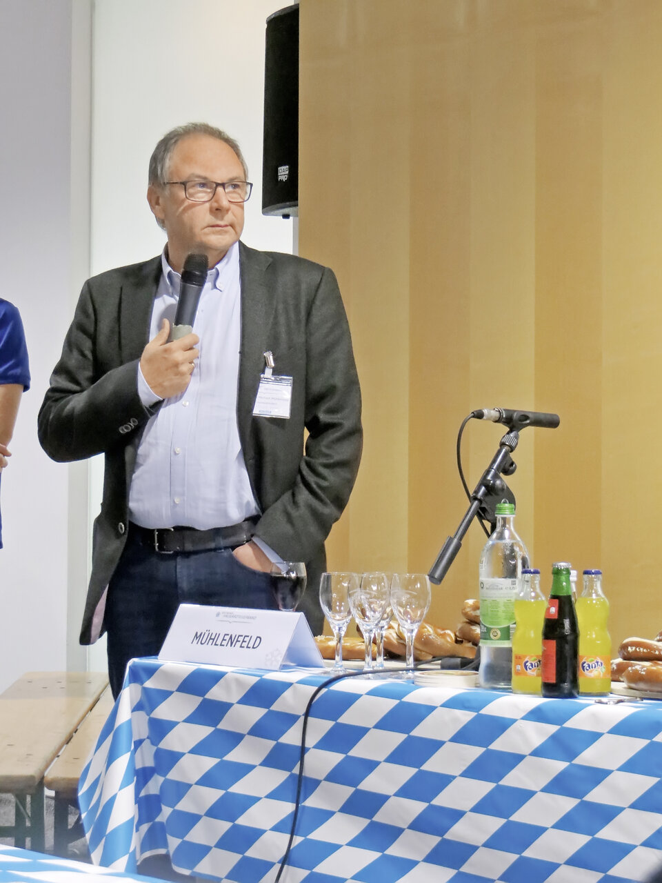 Dr. Hans-Michael Mühlenfeld moderierte den Berufspolitischen Abend