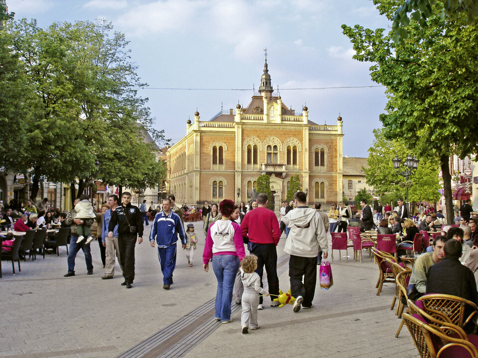 Abb. 2: Bischofspalast der serbisch-orthodoxen Kirche in der Altstadt von Novi Sad.