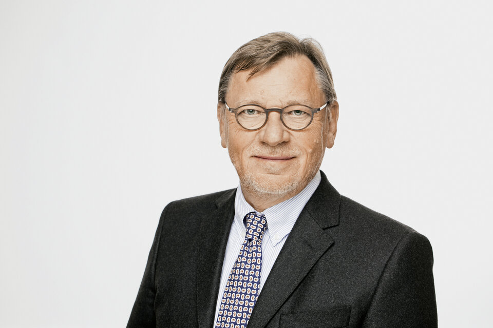 Hausärzte-Chef Ulrich Weigeldt zeigt sich zufrieden mit einigen Ergebnissen des  Ärztetags