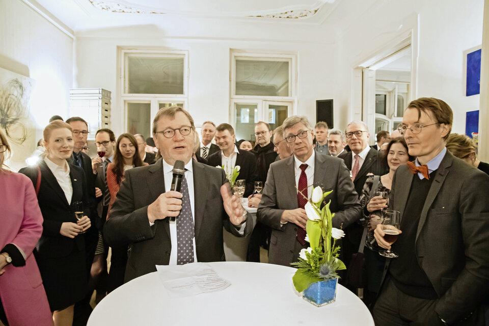 SPD-Gesundheitsexperte Prof. Karl Lauterbach bedankt sich für den fairen Umgang im Dauerstreit um die Bürgerversicherung.