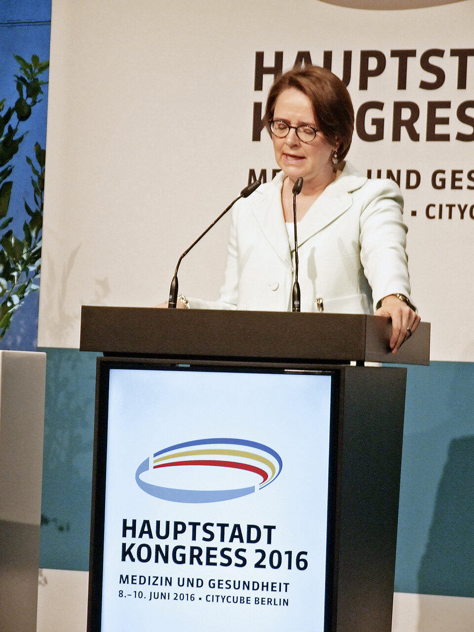 Annette Widmann-Mauz, Parlamentarische Staatssekretärin, will Innovation evidenzbasiert nachgewiesen sehen, bevor Geld fließt