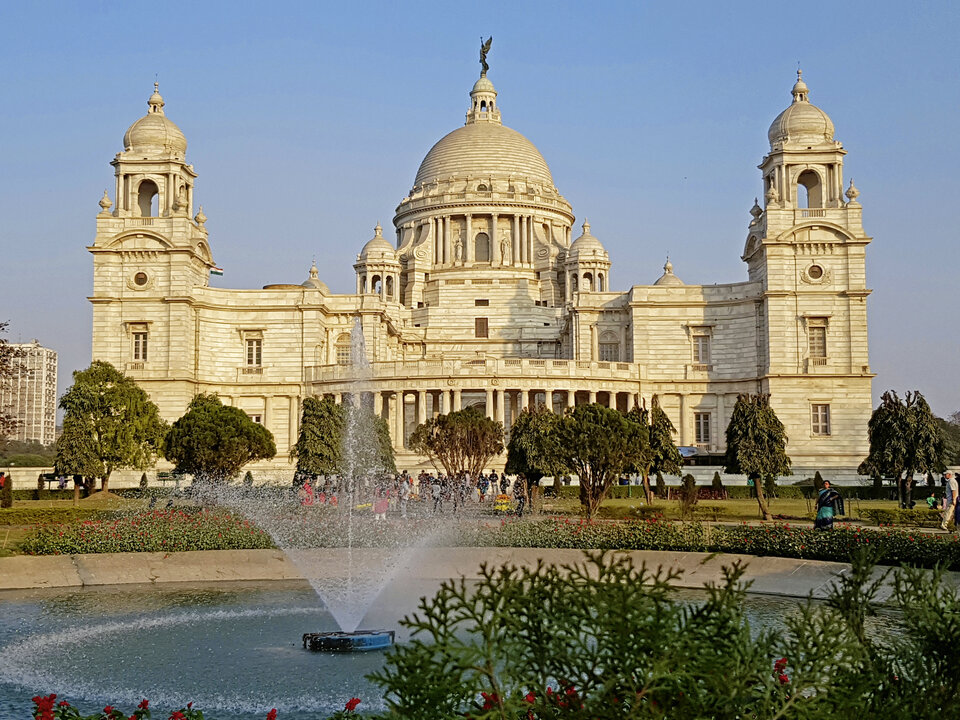 Abb. 1: Victoria Memorial, ein zu Ehren von Königin Victoria von Großbritannien errichtetes Denkmal in Kalkutta.