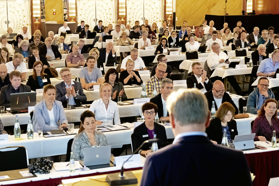 Delegierte aus allen Landesverbänden des DHÄV diskutierten mit dem Bundesvorstand eine Vielzahl von Anträgen.
