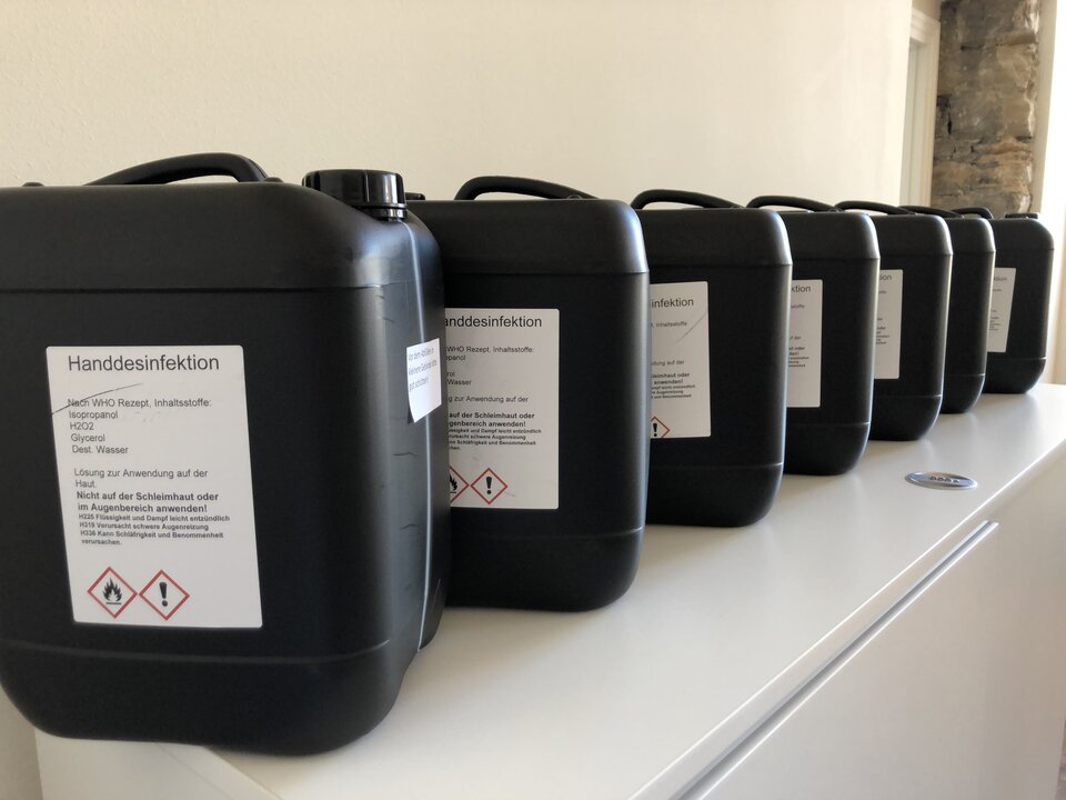 Desinfektionsmittel vom Max-Plank-Institut gespendet