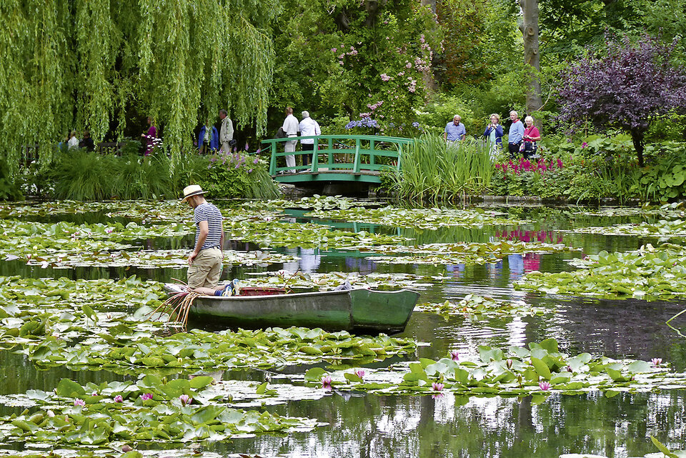 Der Seerosenteich im Garten von Claude Monet ist weltberühmt