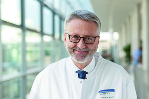 Professor Dr. Michael Schmitt, Facharzt für Innere Medizin mit Schwerpunkt Hämatologie und internistische Onkologie und Leiter der GMP-Core-Facility im Universitätsklinikum Heidelberg