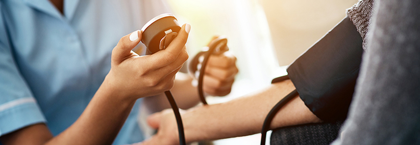 Dass Ärzte den Blutdruck ihrer Patienten oft falsch einschätzen, dürfte eher die Regel als die Ausnahme sein.