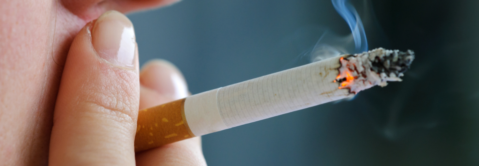 In der täglichen Praxishektik können Kurzberatungen den Einstieg in den Ausstieg vom Tabakkonsum erleichtern.