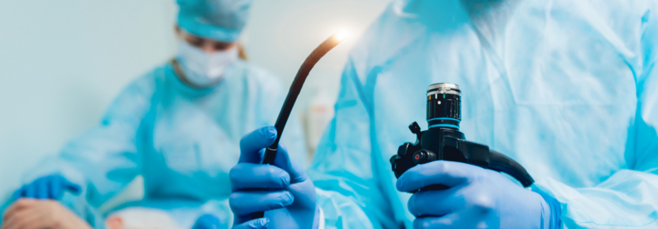 Livedo racemosa signalisiert systemische Katastrophe Die Ärzte veranlassten eine umfassende apparative Diagnostik: CT des Abdomens, Ösophagogastroduodenoskopie und Koloskopie.