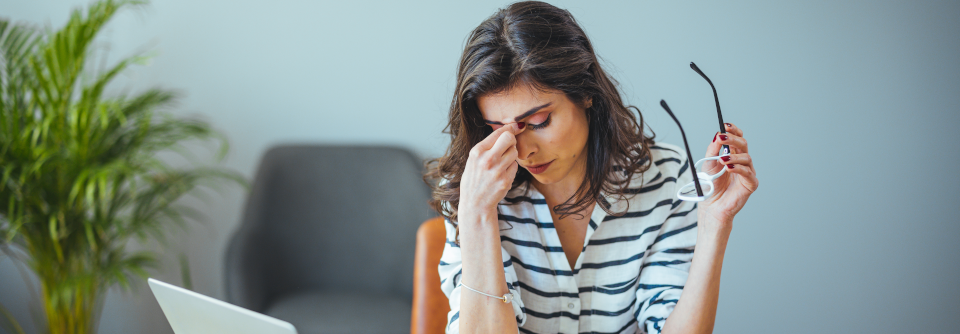 Kopfschmerz behandeln: Mit kombinierten Ansätzen kommt man am ehesten ans Ziel Neurophysiologisch betrachtet hängen Kopf- und Nackenschmerzen zusammen.